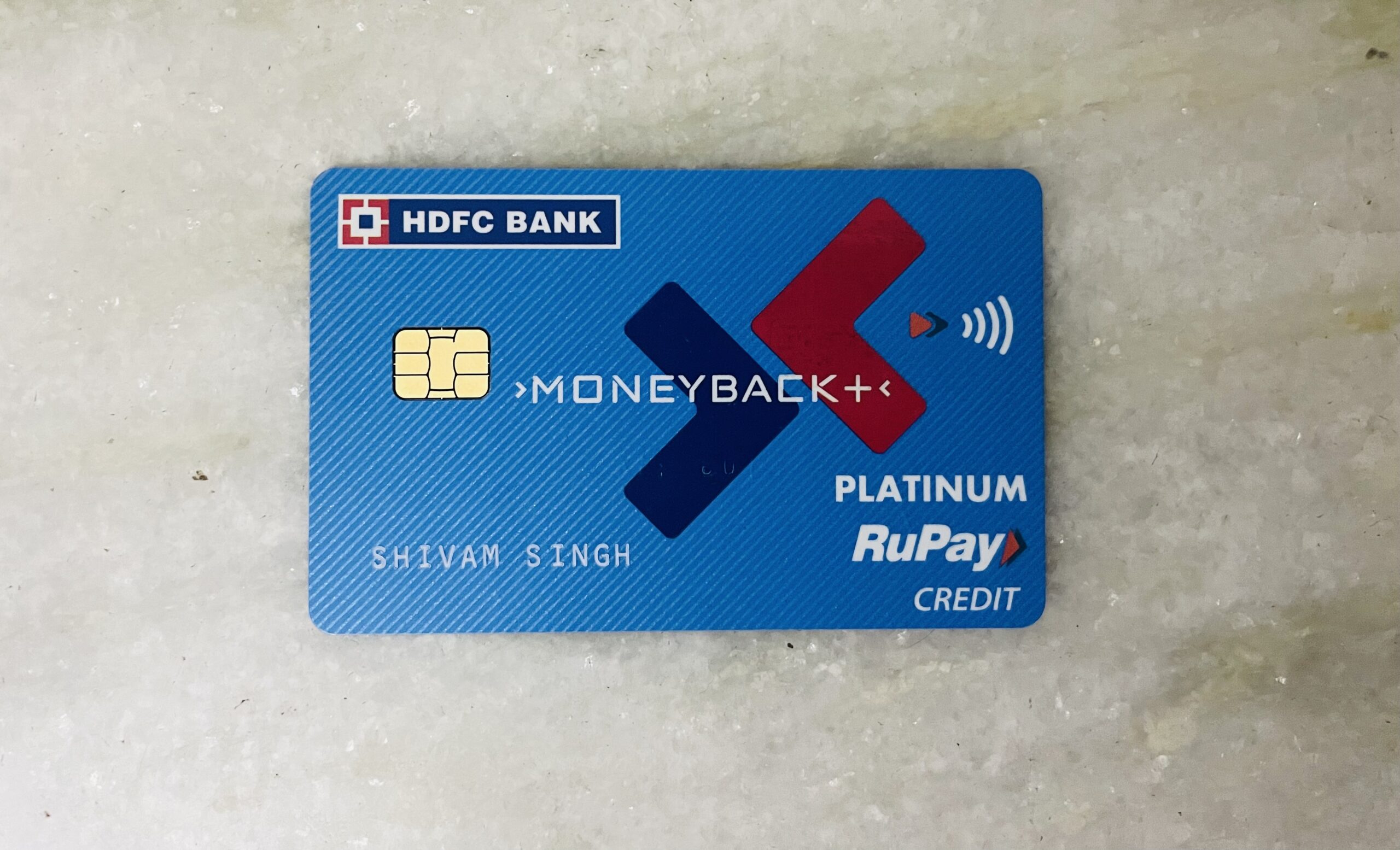 HDFC credit card charges, benefits and apply online in hindi.